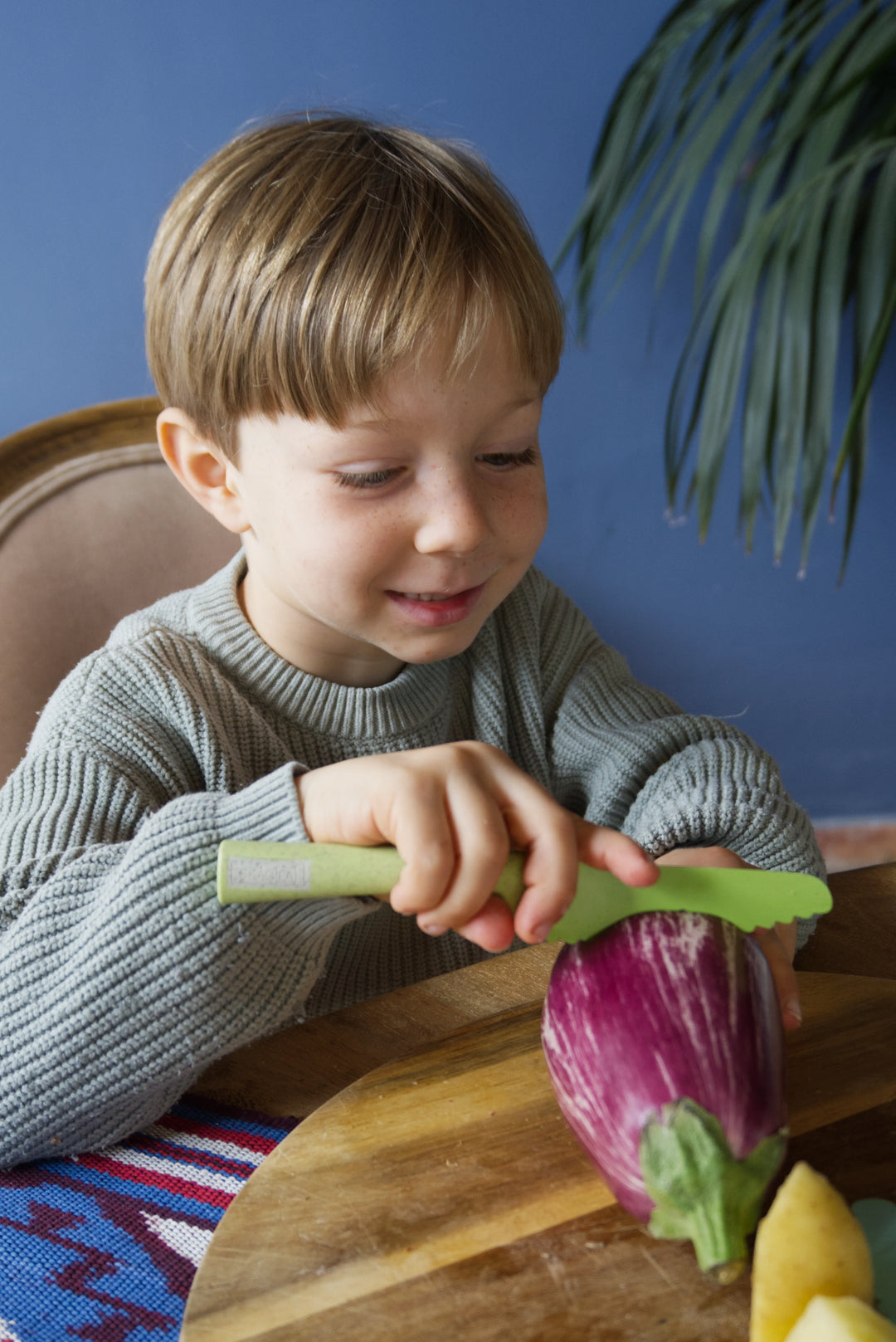 KLYV Classic Kids Knife – Blue CornFlower
